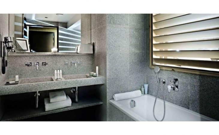 Hotel Altapura, Val Thorens, Bathroom 2